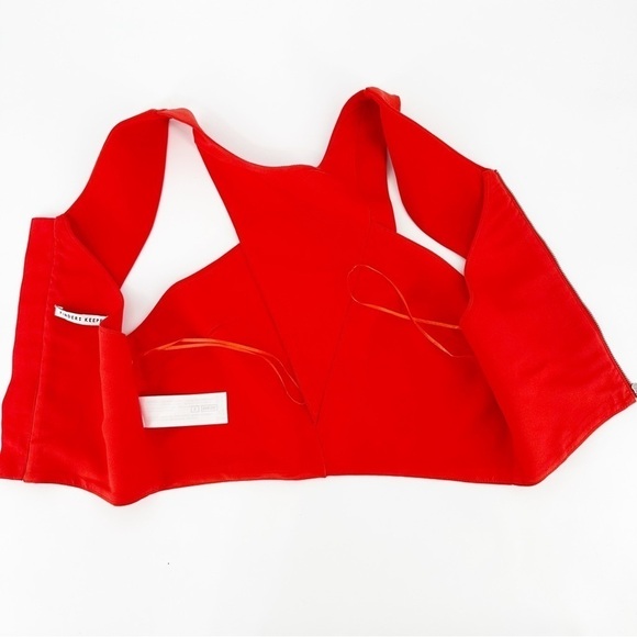 Revolve Finders Keepers Hurricane Top Size Small - Picture 8 of 8